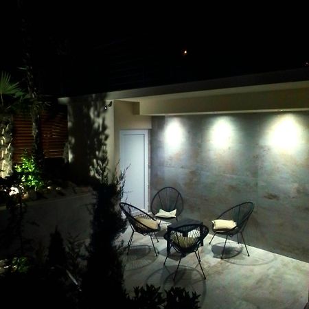 Holiday Home Fiori カスタヴ エクステリア 写真