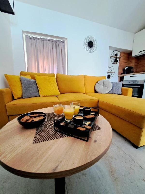 Holiday Home Fiori カスタヴ エクステリア 写真