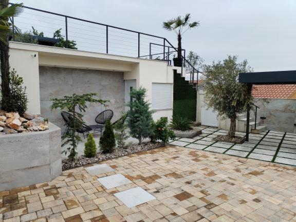 Holiday Home Fiori カスタヴ エクステリア 写真