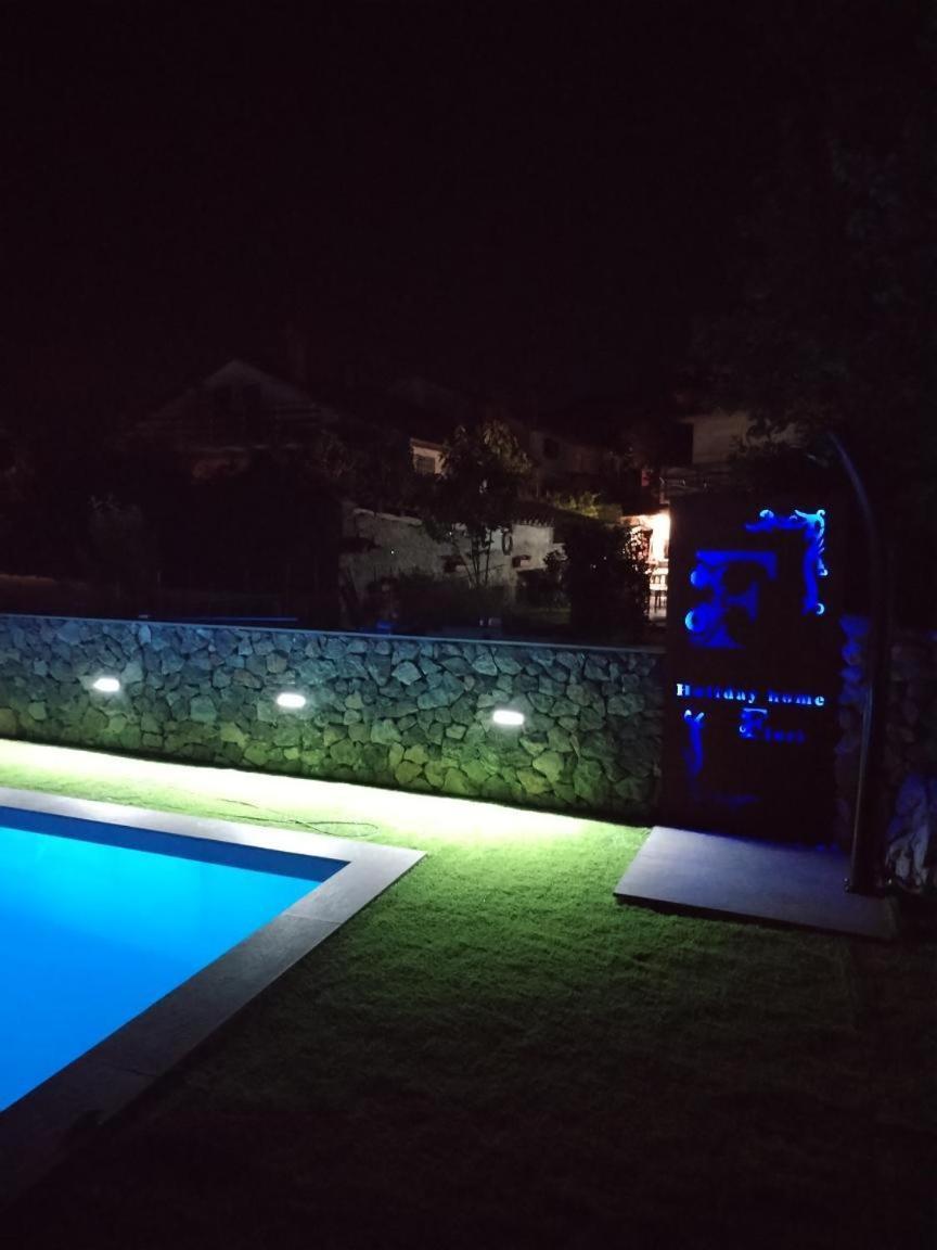 Holiday Home Fiori カスタヴ エクステリア 写真