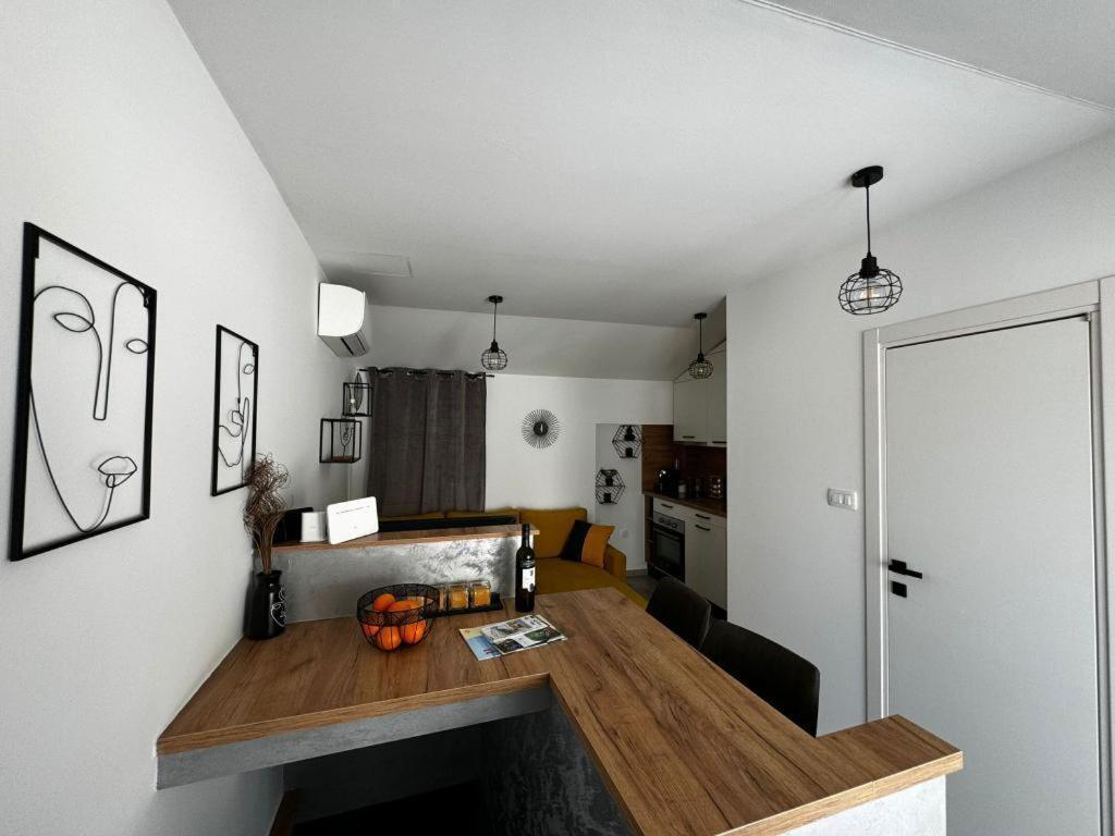 Holiday Home Fiori カスタヴ エクステリア 写真