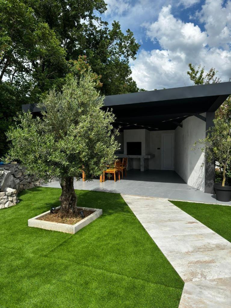 Holiday Home Fiori カスタヴ エクステリア 写真