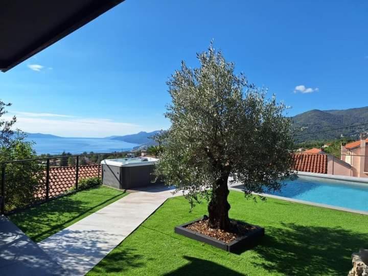 Holiday Home Fiori カスタヴ エクステリア 写真