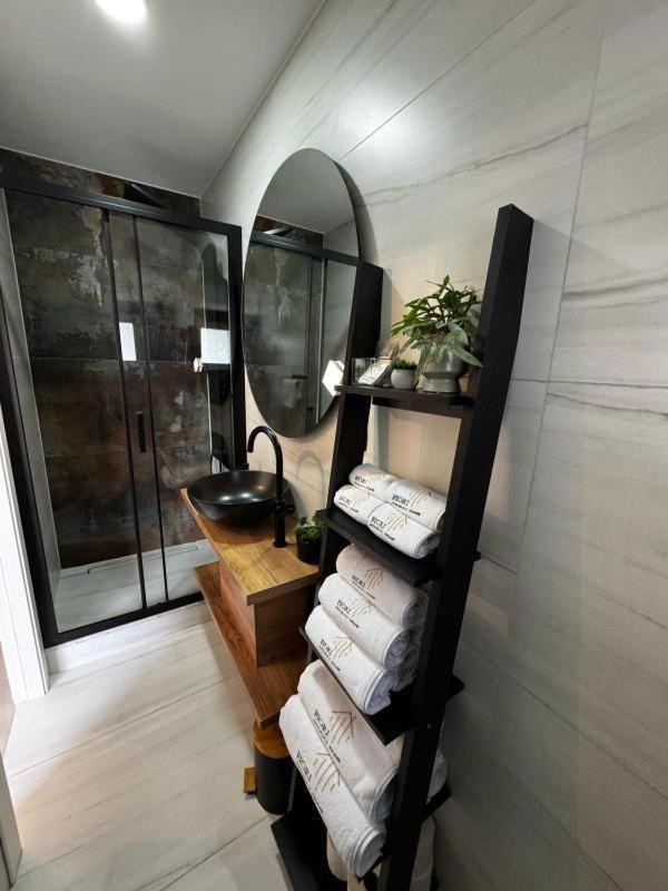 Holiday Home Fiori カスタヴ エクステリア 写真