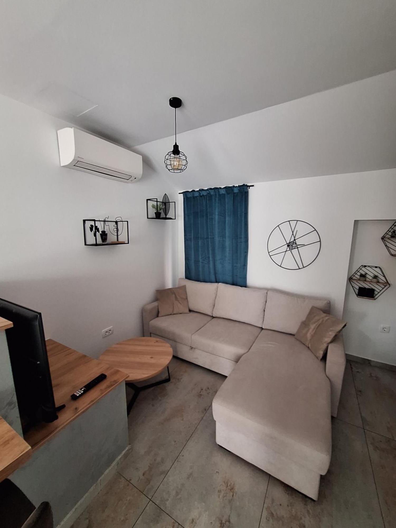 Holiday Home Fiori カスタヴ エクステリア 写真